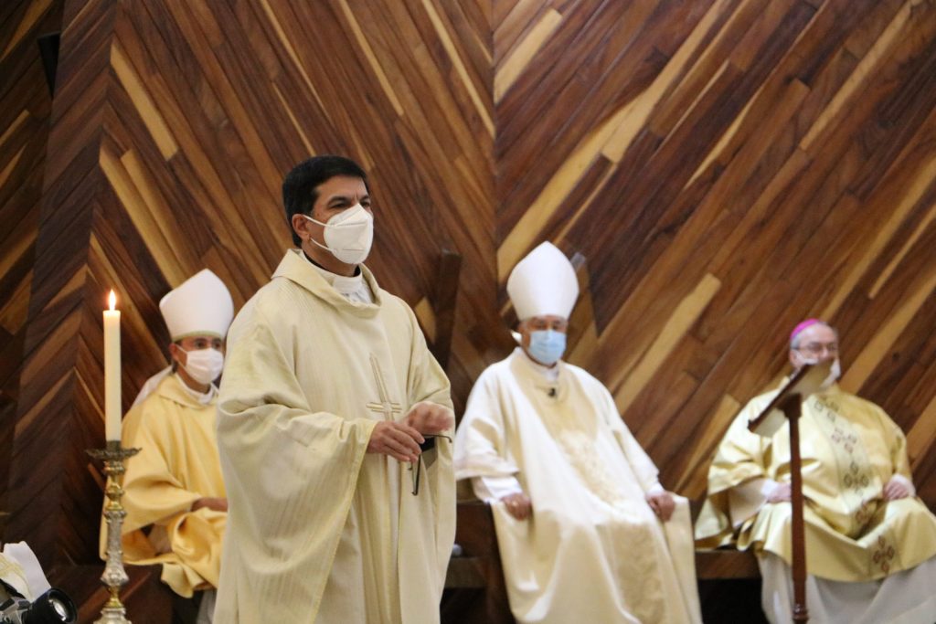 PADRE MIGUEL ÁNGEL ESPINOSA NUEVO PÁRROCO DEL SANTUARIO DE FÁTIMA Pastoral Siglo 21 PADRE MIGUEL ÁNGEL ESPINOSA NUEVO PÁRROCO DEL SANTUARIO DE FÁTIMA Pastoral Siglo 21